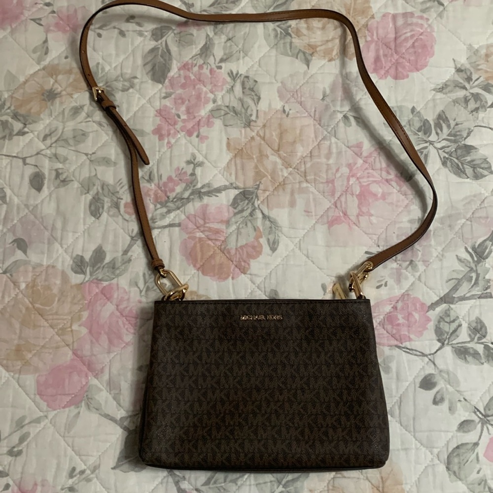 Michael Kors crossbody bag- brown and excellent condition